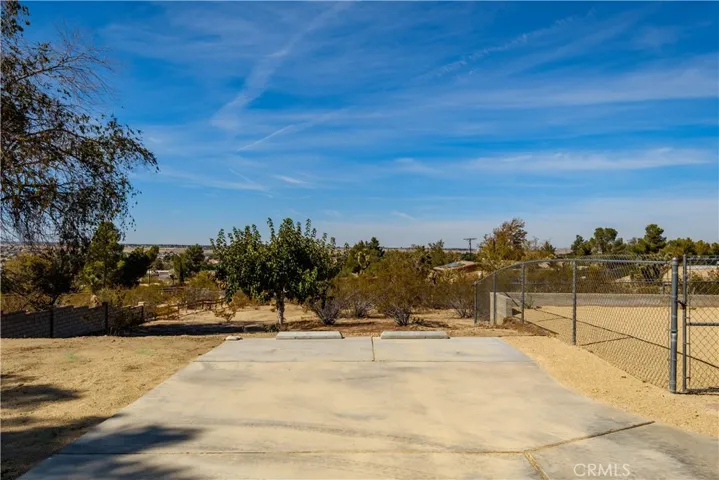 13944 Pamlico Road, Apple Valley, California 92307