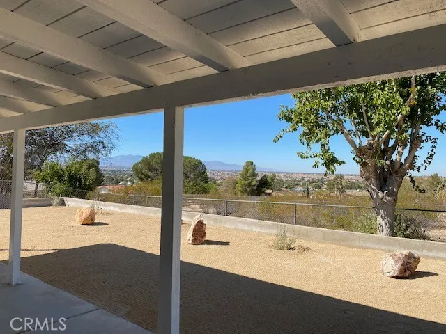 13944 Pamlico Road, Apple Valley, California 92307