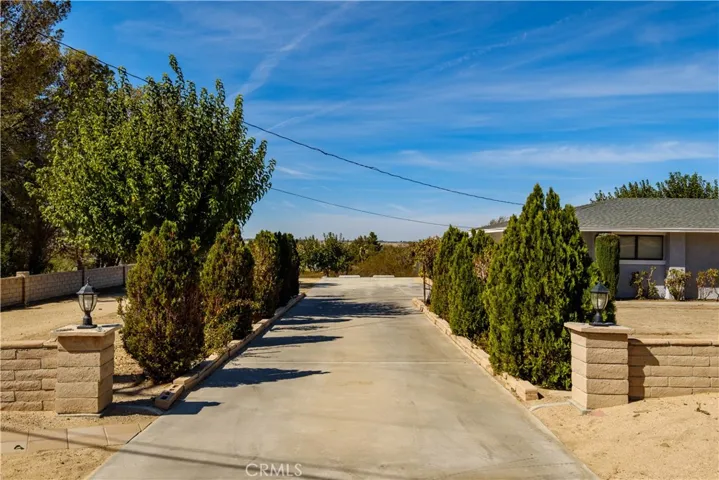 13944 Pamlico Road, Apple Valley, California 92307