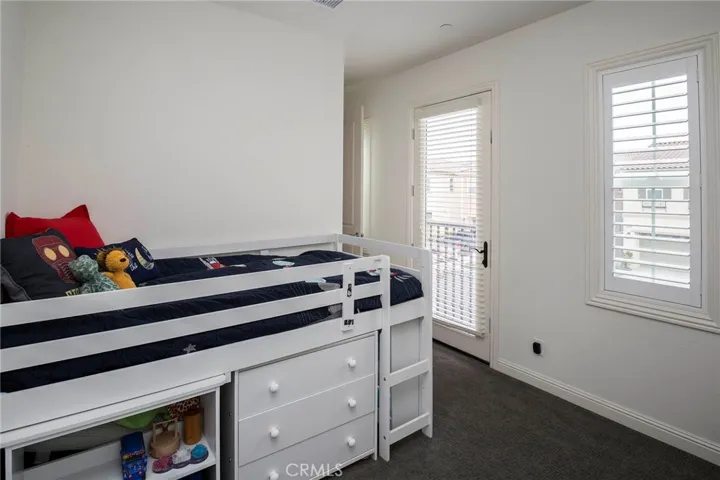 25 Lark, Lake Forest, California 92630