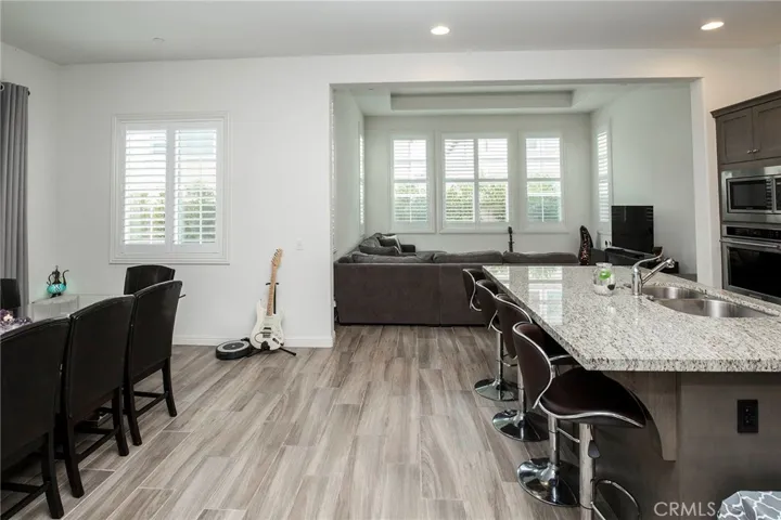 25 Lark, Lake Forest, California 92630