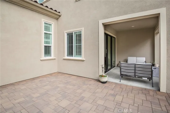 25 Lark, Lake Forest, California 92630
