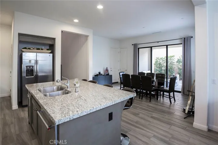25 Lark, Lake Forest, California 92630