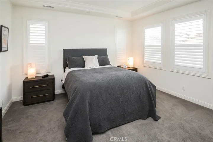 25 Lark, Lake Forest, California 92630