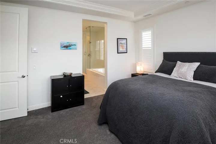 25 Lark, Lake Forest, California 92630