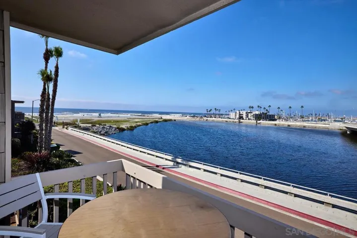999 N Pacific St G22, Oceanside, California 92054