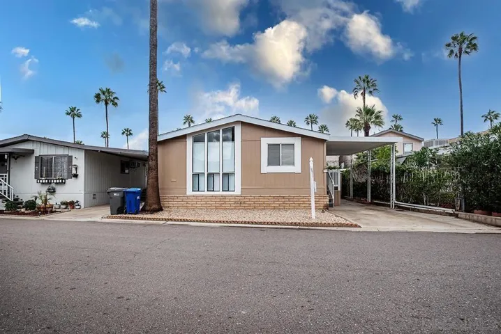 13594 Highway 8 Business 71, Lakeside, California 92040