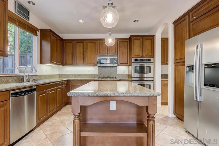 1094 Brightwood Dr, San Marcos, California 92078