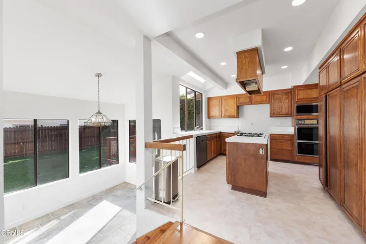 436 Appletree Ave Camarillo-11