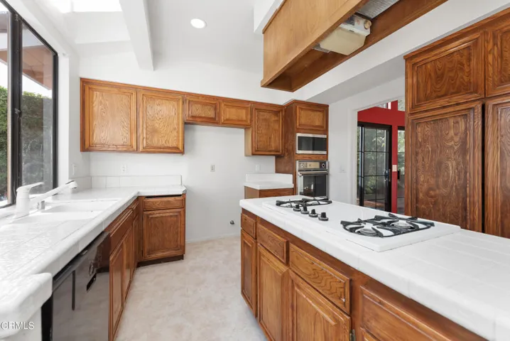 436 Appletree Ave Camarillo-13
