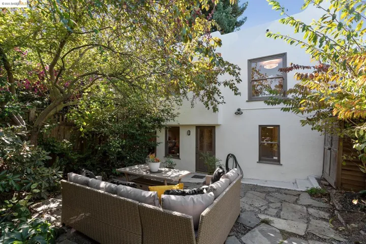 1633 Belvedere Ave, Berkeley, California 94702