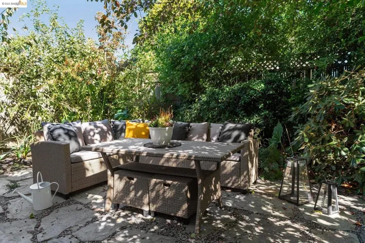 1633 Belvedere Ave, Berkeley, California 94702