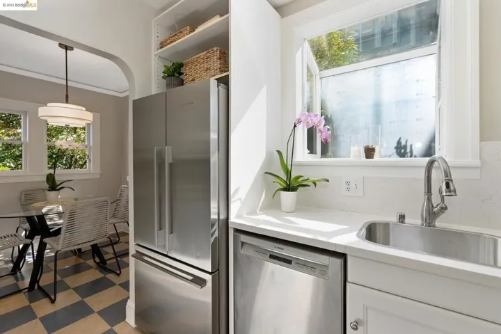 1633 Belvedere Ave, Berkeley, California 94702
