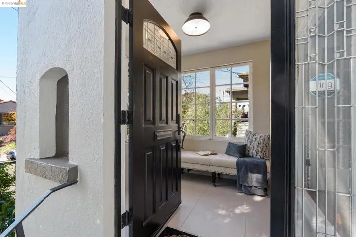 1633 Belvedere Ave, Berkeley, California 94702