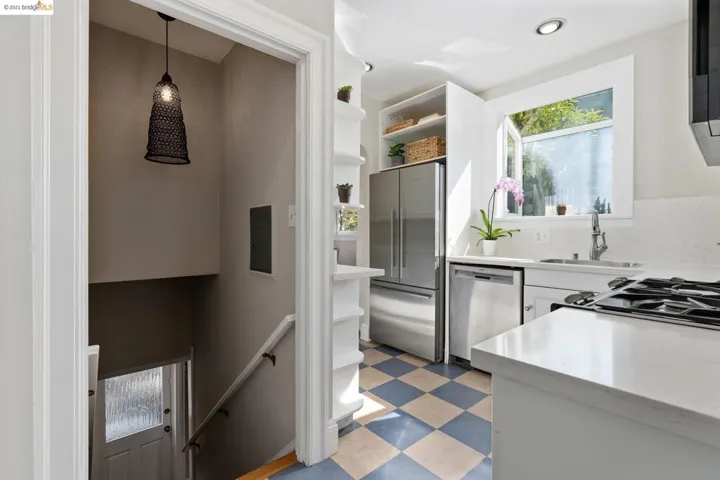 1633 Belvedere Ave, Berkeley, California 94702