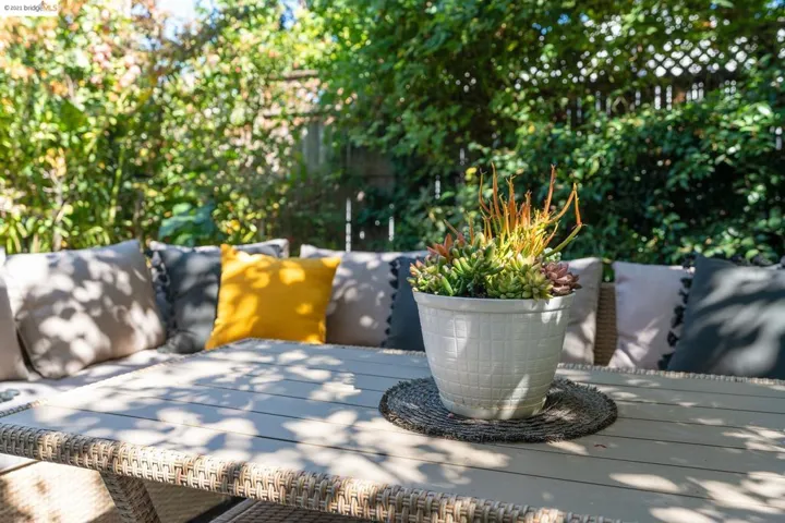 1633 Belvedere Ave, Berkeley, California 94702