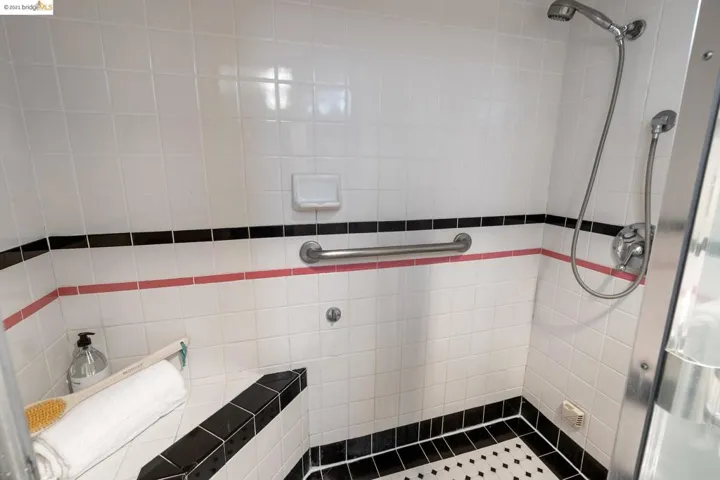 1633 Belvedere Ave, Berkeley, California 94702