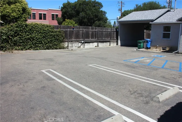 1061 Murray Avenue, San Luis Obispo, California 93405