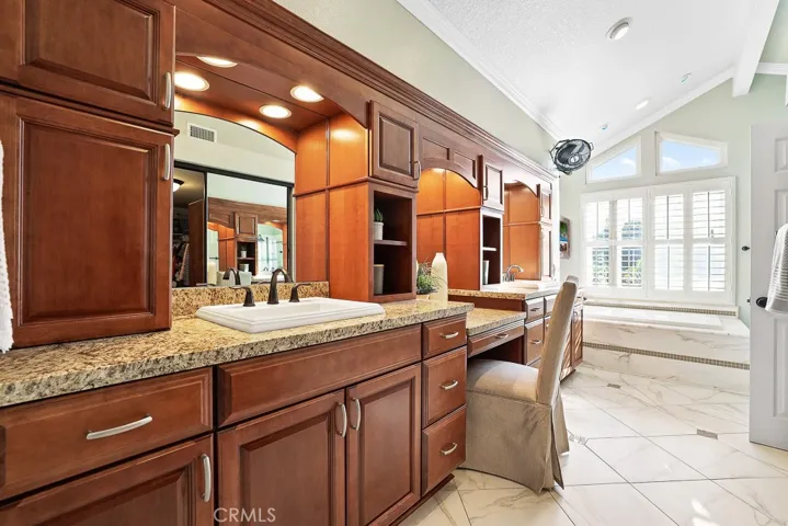 40 Lee, Irvine, California 92620