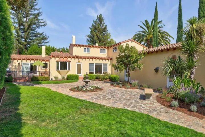 , Los Altos, California 94022