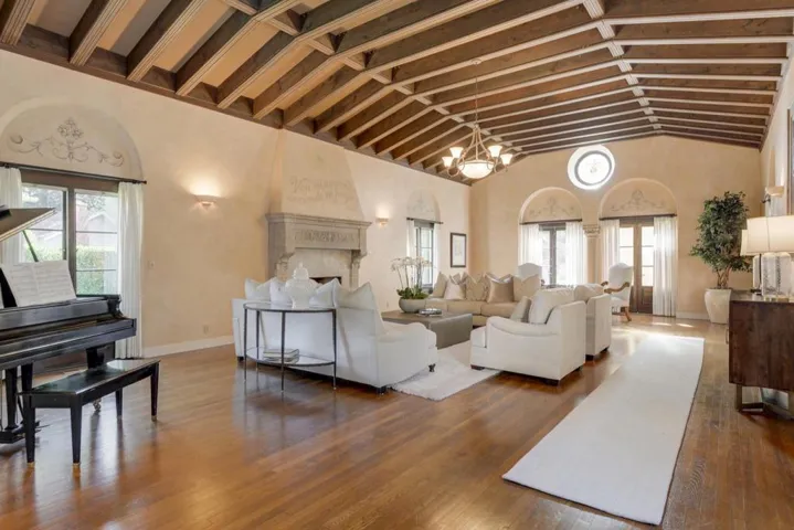 , Los Altos, California 94022