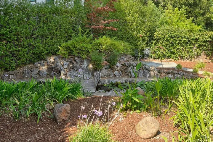 , Los Altos, California 94022