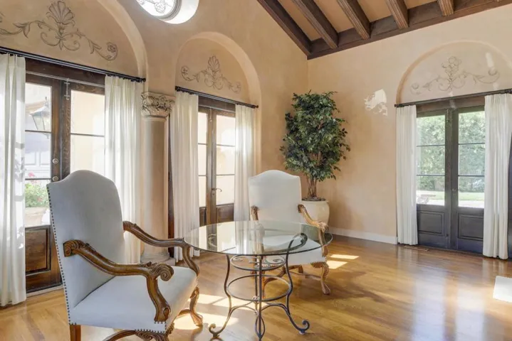 , Los Altos, California 94022