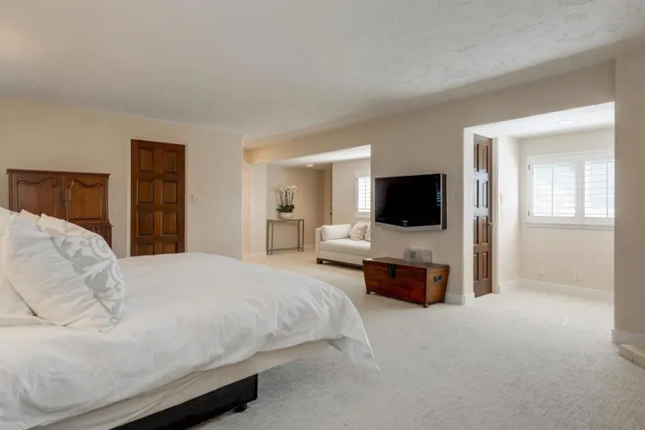 , Los Altos, California 94022