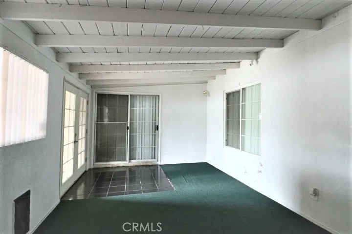 Bonus room with French Doors to backyard