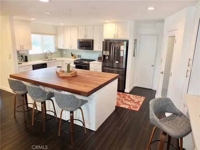 12151 Pine Street, Los Alamitos, California 90720