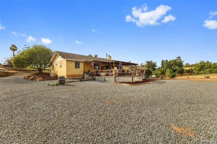 227 Emilia Lane, Fallbrook, California 92028