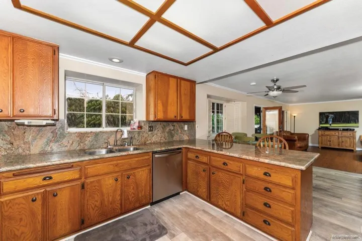 227 Emilia Lane, Fallbrook, California 92028