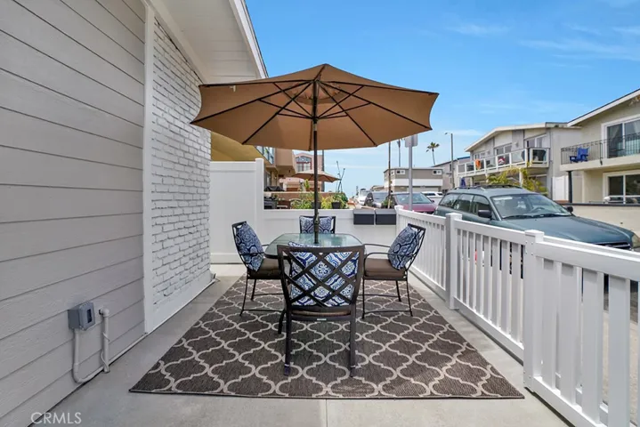 114 42nd Street, Newport Beach, California 92663