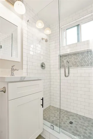 114 42nd Street, Newport Beach, California 92663