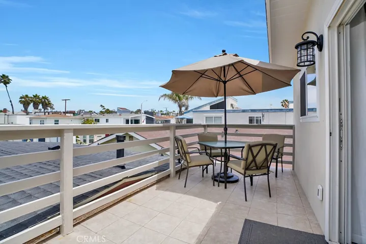 114 42nd Street, Newport Beach, California 92663