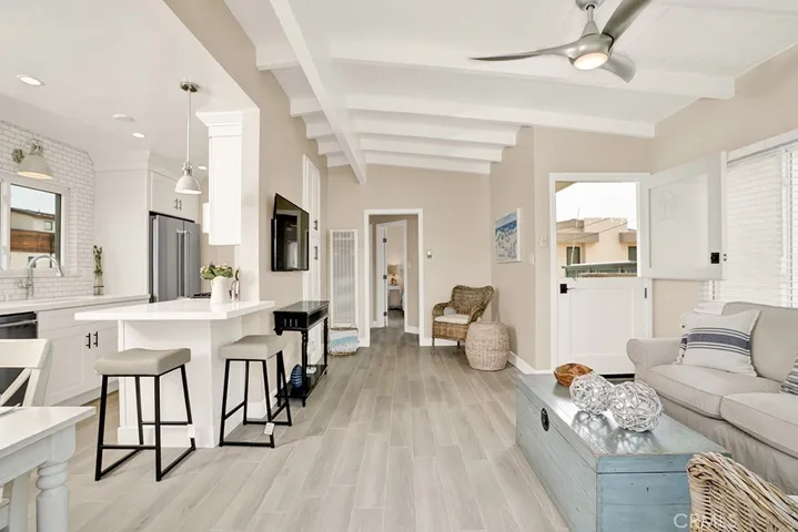 114 42nd Street, Newport Beach, California 92663