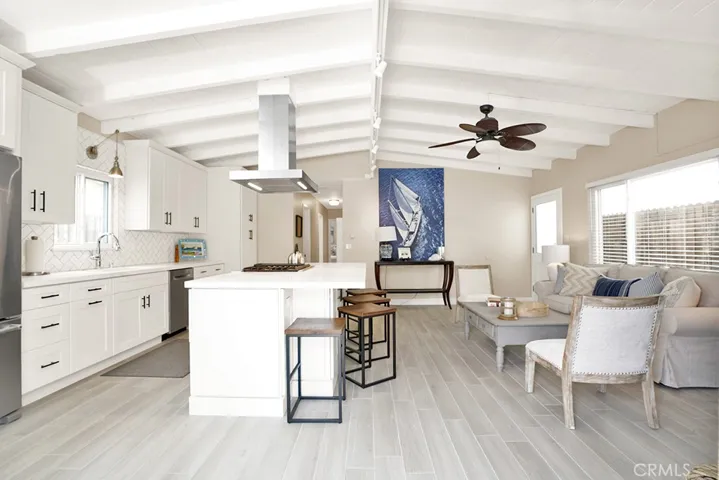 114 42nd Street, Newport Beach, California 92663