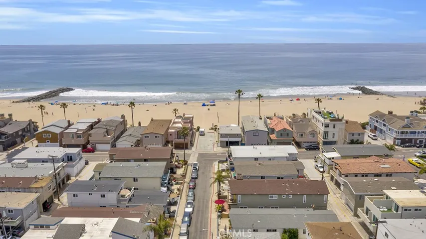 114 42nd Street, Newport Beach, California 92663