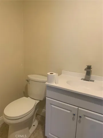 opposite view of bath off 3rd bedroom
