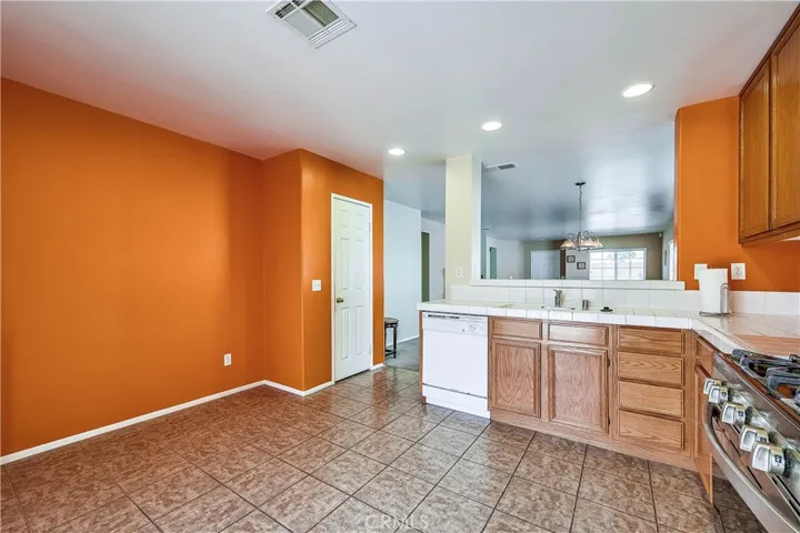 13713 Ashmont Street, Victorville, California 92392