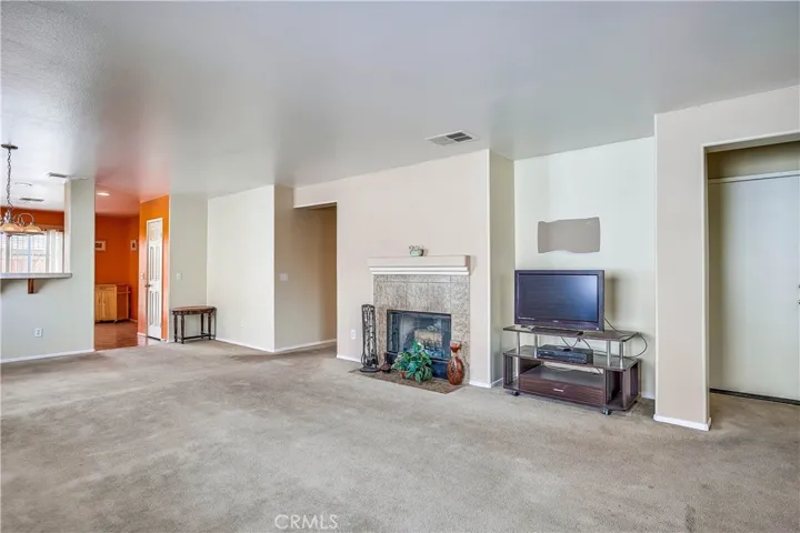 13713 Ashmont Street, Victorville, California 92392