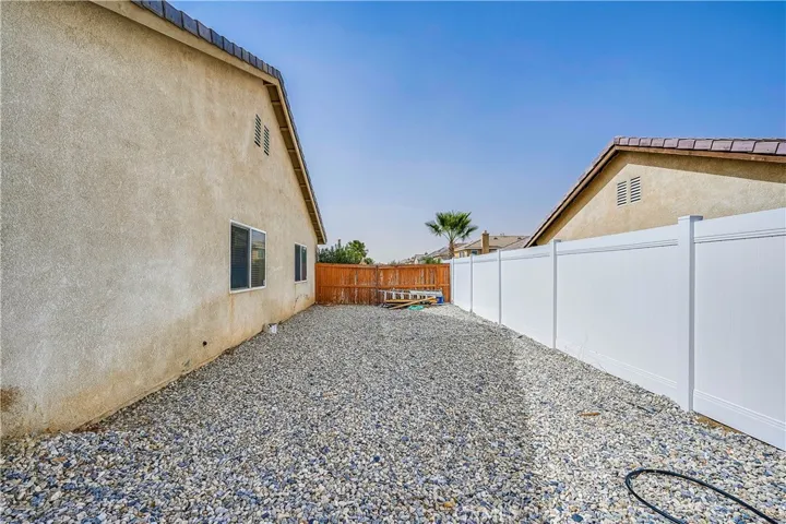13713 Ashmont Street, Victorville, California 92392