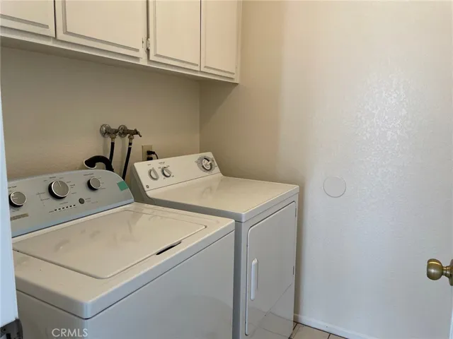 229 Cottonwood Avenue, Riverside, California 92506