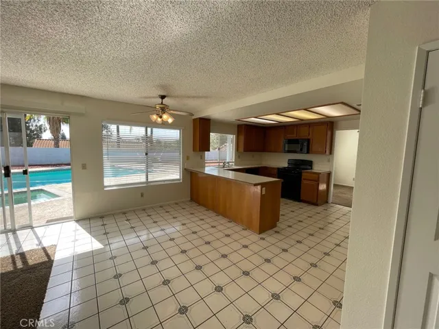 229 Cottonwood Avenue, Riverside, California 92506