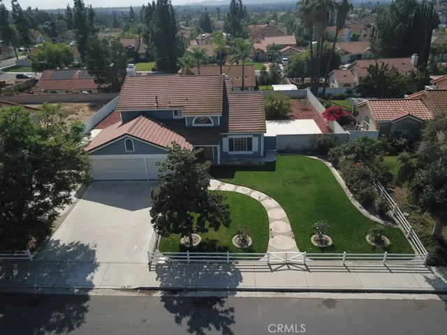229 Cottonwood Avenue, Riverside, California 92506
