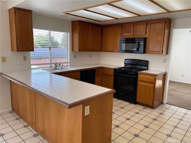 229 Cottonwood Avenue, Riverside, California 92506