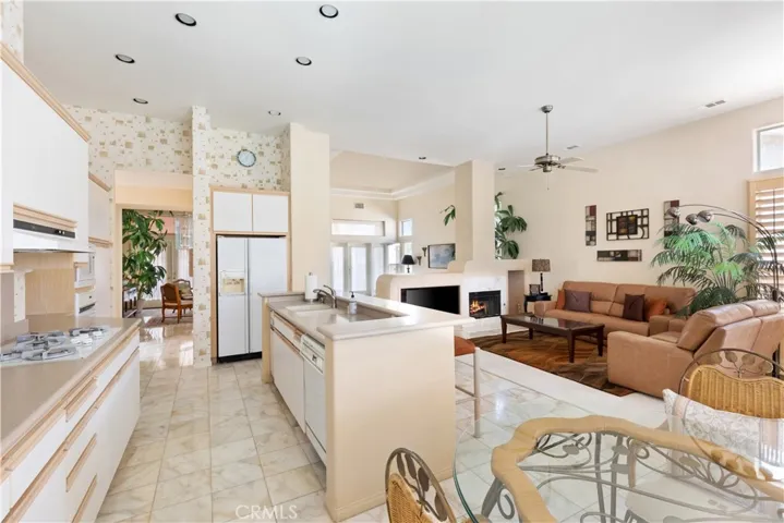 9690 Warwick Drive, Desert Hot Springs, California 92240