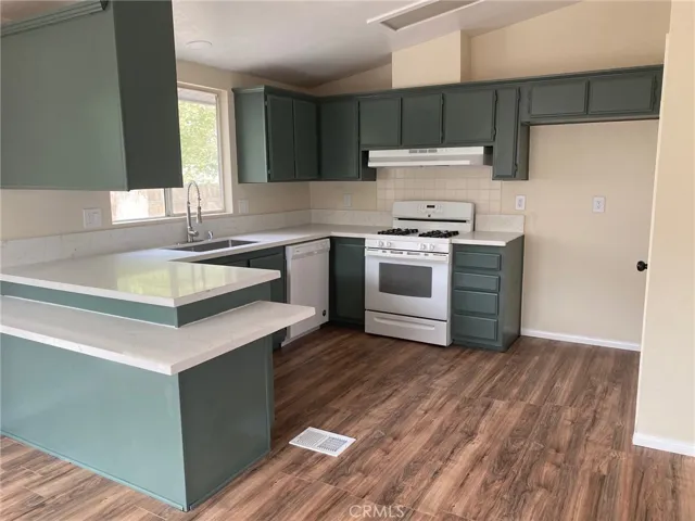 9892 Forest Court, Adelanto, California 92301