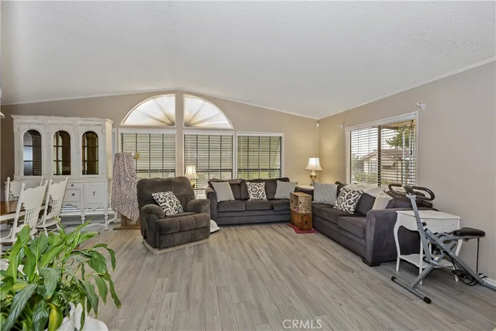 13393 Mariposa Road 249, Victorville, California 92395