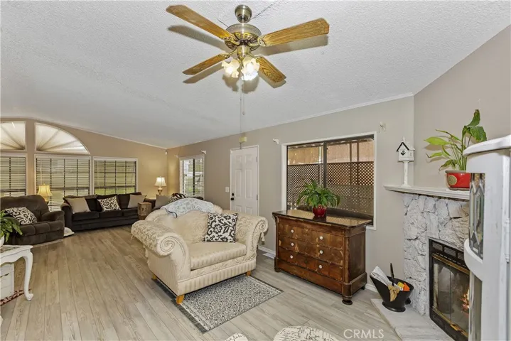 13393 Mariposa Road 249, Victorville, California 92395